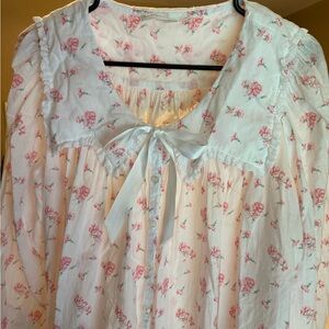 Eileen West Floral Carnation Cotton Lace Trim Button Robe or Gown